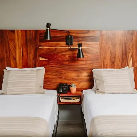 3 Luxurious Twin Suites In Exclusive Boutique Hotel